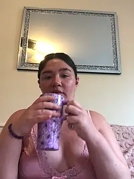 Imogenbabyyy online show from 05-13-26, 10:01