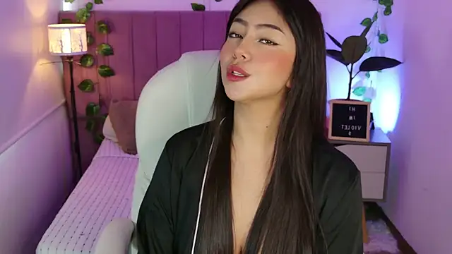 VioletBlacke  online show from 10-01-25, 03:18