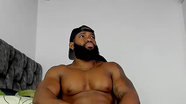 Snapshot of james_musclebbc chatting on 10-08-25, 04:48 james musclebbc online show from 10-08-25, 04:48