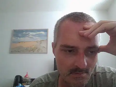 Snapshot of april_patrik chatting on 06-05-26, 01:28 april patrik online show from 06-05-26, 01:28