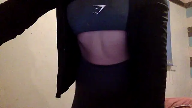 Snapshot of Bellababexox_ chatting on 10-06-25, 05:27 Bellababexox online show from 10-06-25, 05:27