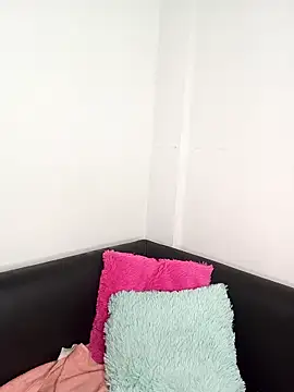 LoanaSantos online show from 10-26-25, 08:59