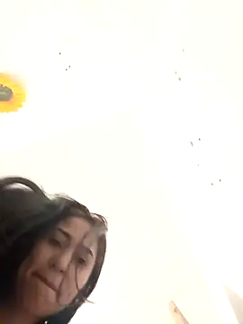 Liahdiaz  online show from 11-21-25, 12:37