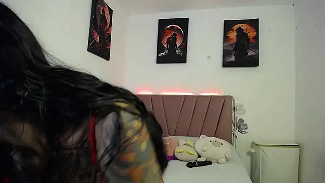 Liahdiaz  online show from 06-25-26, 04:33