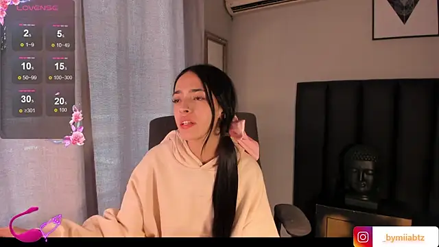 miIa bratz online show from 09-11-25, 07:36