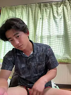 Snapshot of shoma2003 chatting on 06-19-26, 07:23 shoma2003 online show from 06-19-26, 07:23