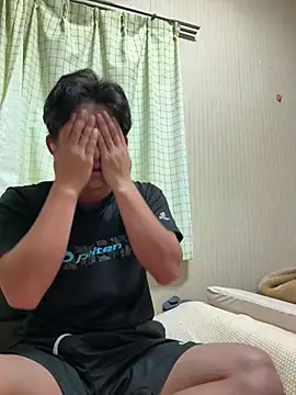 Snapshot of shoma2003 chatting on 07-19-26, 02:21 shoma2003 online show from 07-19-26, 02:21