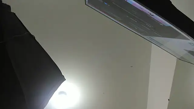 Rihanna hotx online show from 10-25-25, 02:52