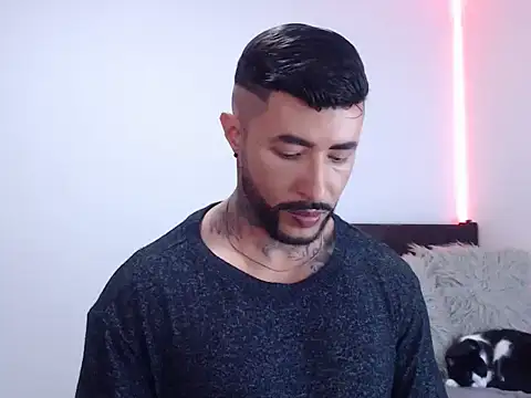 andrea de lucaa online show from 11-06-25, 02:45