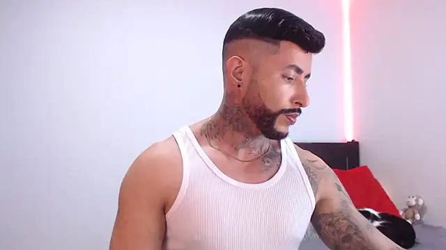 andrea de lucaa online show from 11-12-25, 04:02