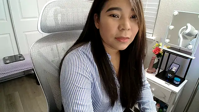 SHEILYN  online show from 01-13-26, 03:45