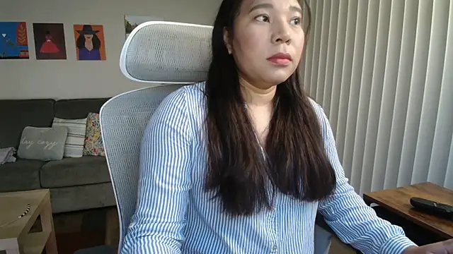 SHEILYN  online show from 06-23-26, 04:54