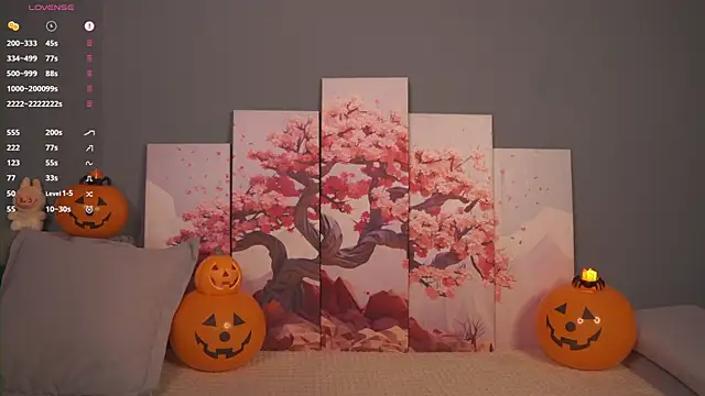 Snapshot of KissieKat chatting on 10-30-25, 07:10 KissieKat online show from 10-30-25, 07:10