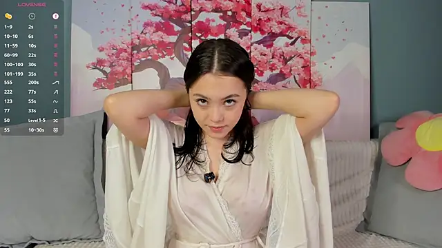 Snapshot of KissieKat chatting on 12-04-25, 07:28 KissieKat online show from 12-04-25, 07:28