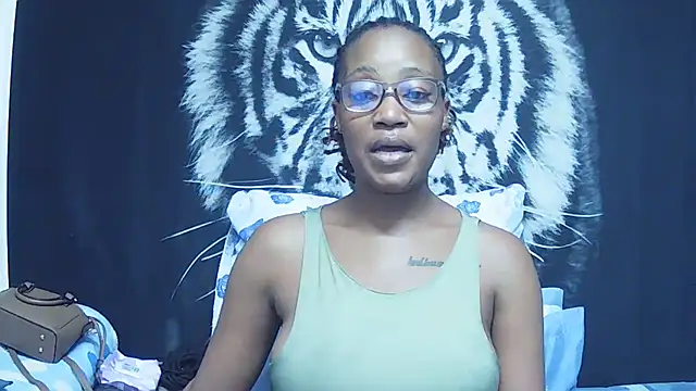 SweetPortableAmber online show from 03-05-26, 02:46