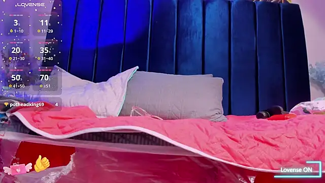 Snapshot of Hanna_wish chatting on 09-09-25, 04:17 Hanna wish online show from 09-09-25, 04:17