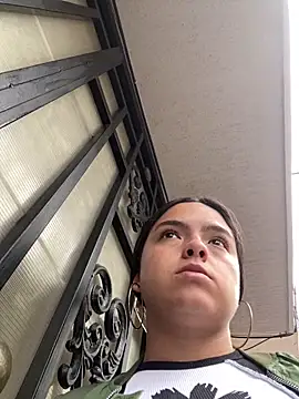 EmilyHarperr online show from 10-16-25, 11:33