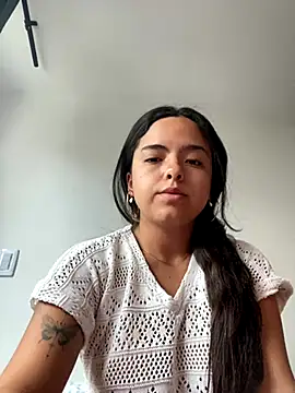 EmilyHarperr online show from 11-20-25, 11:43