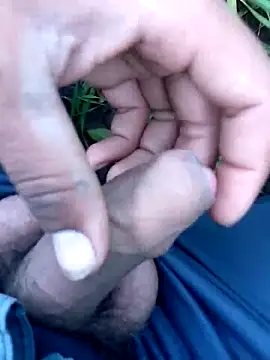 Snapshot of premdas77 chatting on 12-18-25, 07:58 premdas77 online show from 12-18-25, 07:58