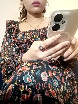 TheSassyGirl7 online show from 05-19-26, 07:42