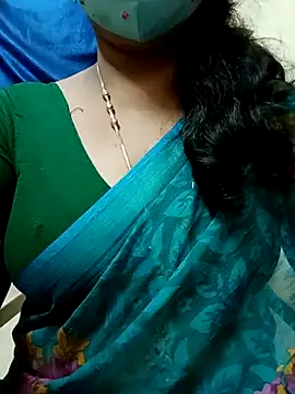 Snapshot of sushma26 chatting on 05-28-26, 06:05 sushma26 online show from 05-28-26, 06:05