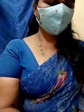 Snapshot of sushma26 chatting on 06-07-26, 06:00 sushma26 online show from 06-07-26, 06:00