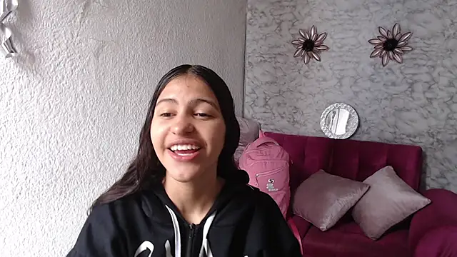 Evagirl69 online show from 06-05-26, 12:44
