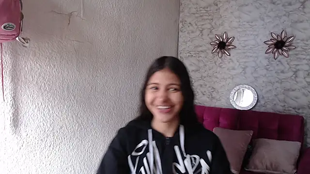 Evagirl69 online show from 06-22-26, 12:24
