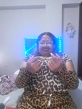 Snapshot of Vickysweeeettt chatting on 05-30-26, 03:14 Vickysweeeettt online show from 05-30-26, 03:14