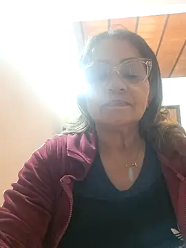 Snapshot of Vickysweeeettt chatting on 06-11-26, 08:34 Vickysweeeettt online show from 06-11-26, 08:34