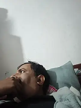 vardh033 online show from 10-30-25, 11:11