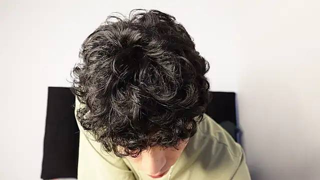 Snapshot of alexmark_ chatting on 09-19-25, 01:45 alexmark online show from 09-19-25, 01:45