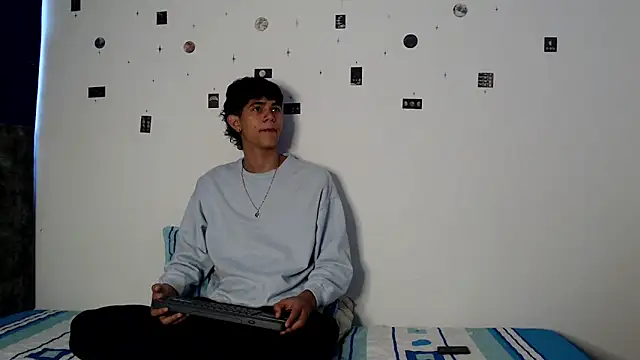 alexmark  online show from 03-26-26, 01:38