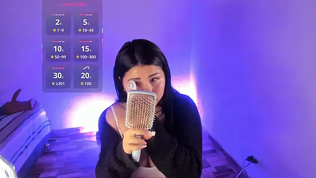 SiennaValera online show from 11-20-25, 12:27