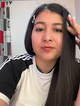 evelyn 1702 online show from 11-02-25, 08:11