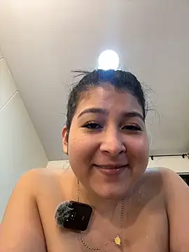 evelyn 1702 online show from 02-16-26, 10:06