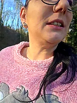 Swiss Lady online show from 11-29-25, 10:51