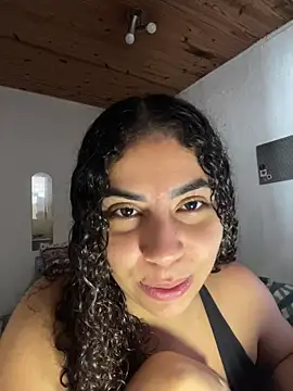 A maddy online show from 04-19-26, 03:44