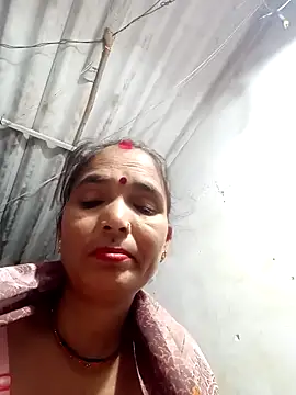 Snapshot of Monika_thakurr chatting on 09-10-25, 10:21 Monika thakurr online show from 09-10-25, 10:21