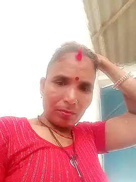 Snapshot of Monika_thakurr chatting on 09-15-25, 08:25 Monika thakurr online show from 09-15-25, 08:25