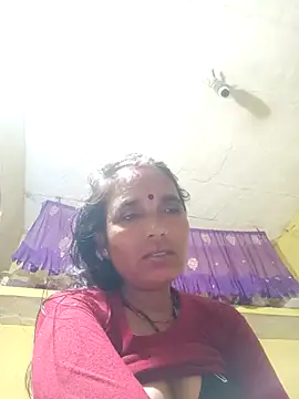 Snapshot of Monika_thakurr chatting on 09-27-25, 10:37 Monika thakurr online show from 09-27-25, 10:37
