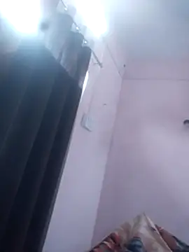 Snapshot of Monika_thakurr chatting on 12-01-25, 06:40 Monika thakurr online show from 12-01-25, 06:40