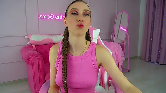 VeronicaVances online show from 09-19-25, 06:08