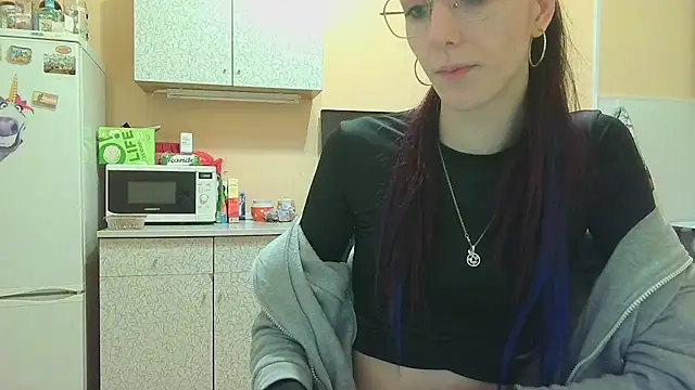 Snapshot of Lucy_Divine chatting on 10-01-25, 03:18 Lucy Divine online show from 10-01-25, 03:18