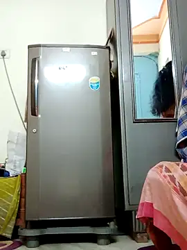 Snapshot of hotmahitha chatting on 06-08-26, 06:30 hotmahitha online show from 06-08-26, 06:30