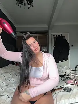 Victoriasteel online show from 10-26-25, 10:21