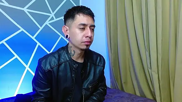 abnerdam01 online show from 09-11-25, 03:17