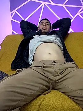 abnerdam01 online show from 09-19-25, 03:19