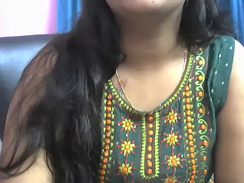 Queenxxx98 online show from 10-19-25, 09:26