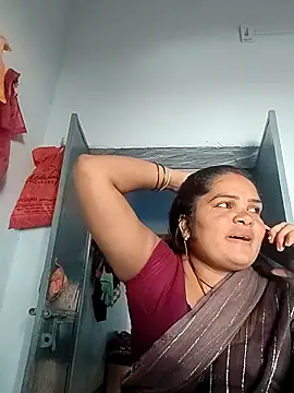 Snapshot of Rashi_cut chatting on 09-23-25, 03:20 Rashi cut online show from 09-23-25, 03:20